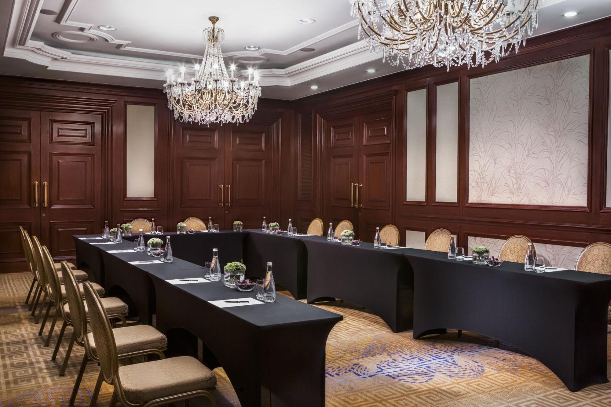 The Ritz-carlton, Hotel Santiago de Chile