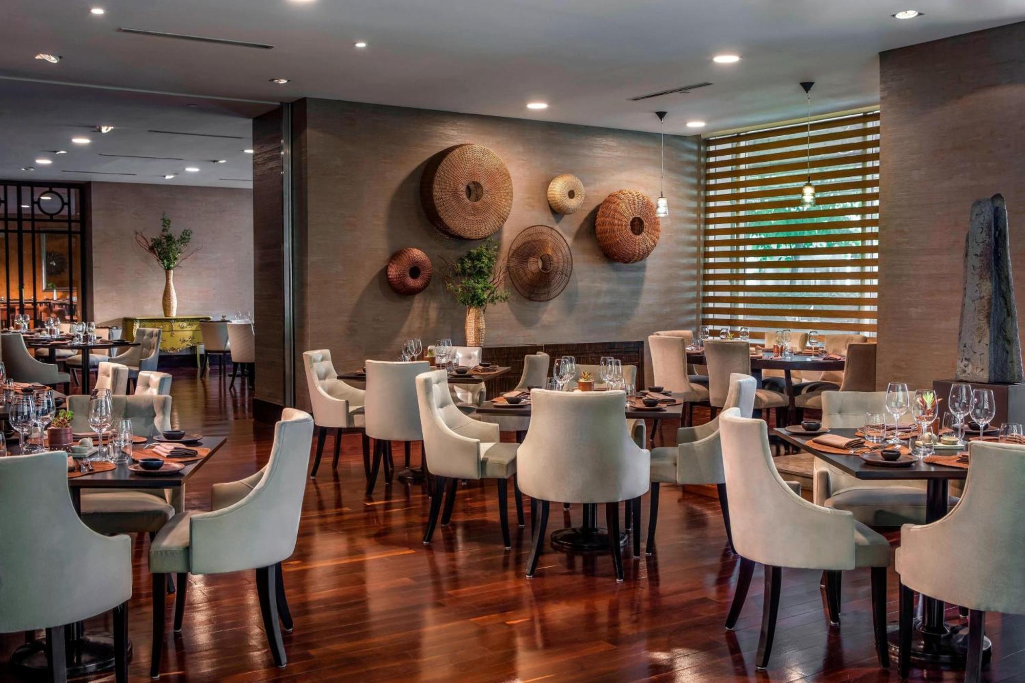 Hotel The Ritz-carlton,