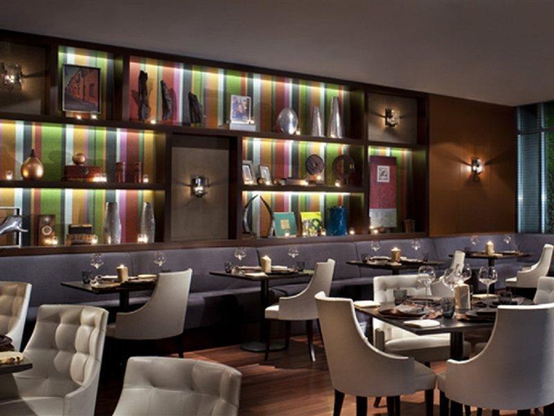 Hotel The Ritz-carlton,