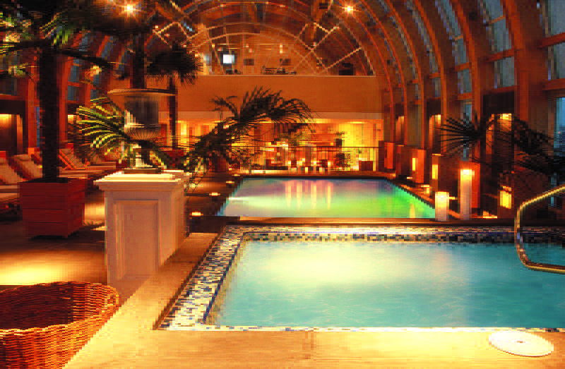 The Ritz-carlton,